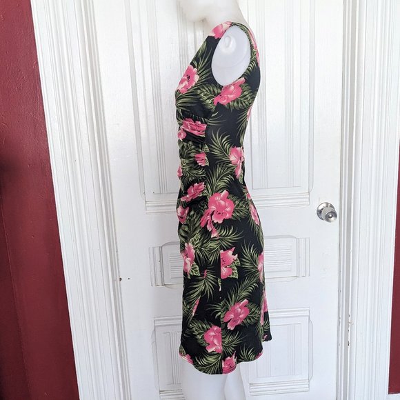 Pinup Couture Tiki Hibiscus Dress PUG - Picture 2 of 10
